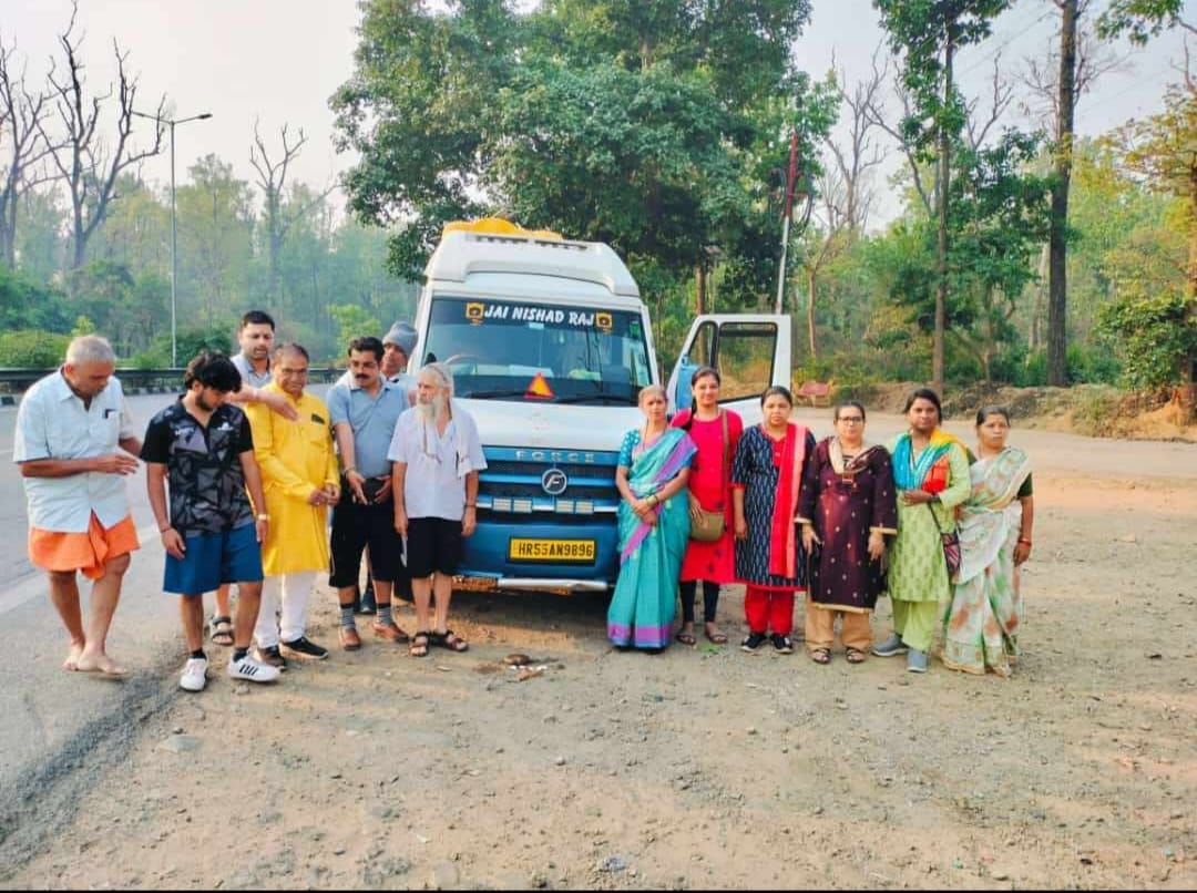 Tempo Traveller Tour